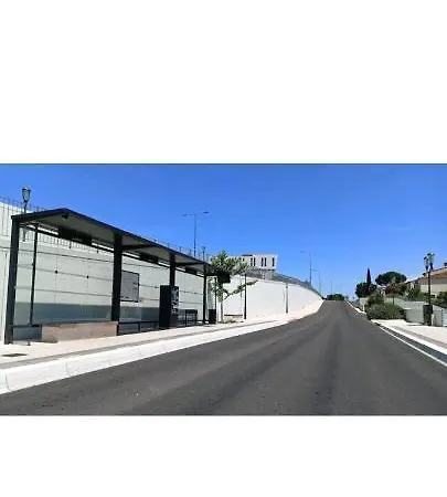 Dom wakacyjny Charmante Maison De Avec Parking Prive *