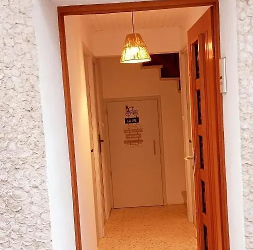 Dom wakacyjny Charmante Maison De Avec Parking Prive *