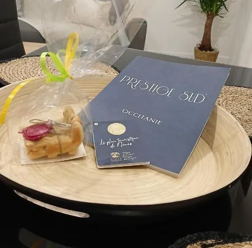 Charmante Maison De Avec Parking Prive *